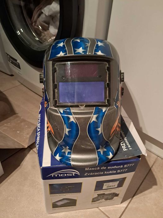 Przyłbica spawalnicza