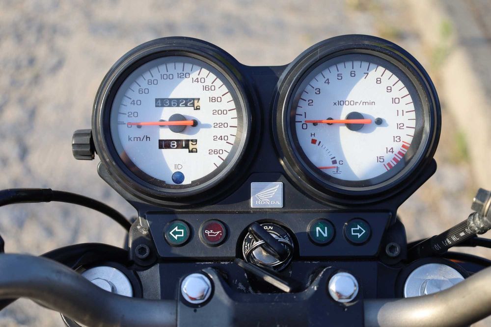 Honda Hornet 600 só 43000KM