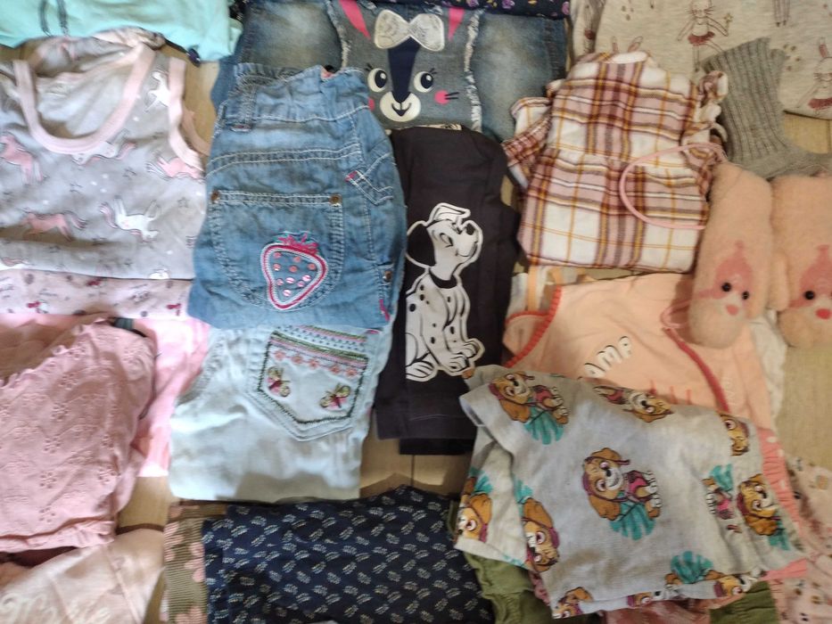 Zestaw ubrań i buty dla dziewczynki 3 lata