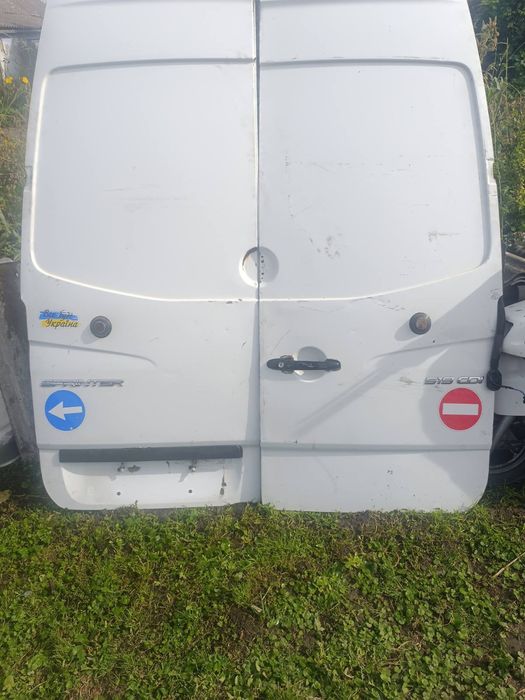 Задні двері спрінтер 519 CDI