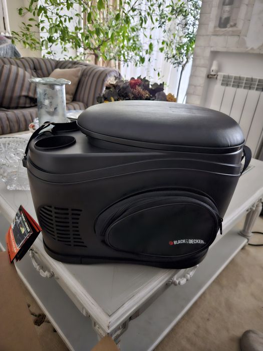 Автохолодильник Black&Decker 9L (12V) охолодження/підігрів