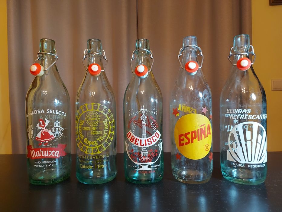 Garrafas antigas de refrigerantes espanhóis - Anos 50/60  (1L)