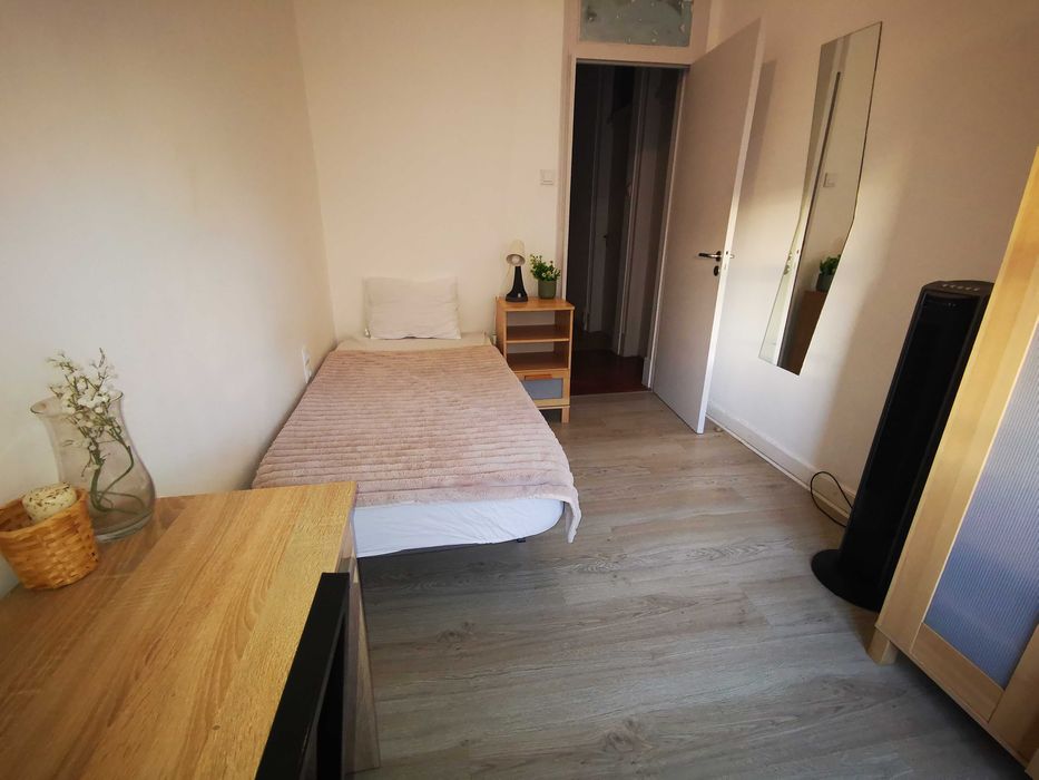 Quarto - Metro Arroios/ Alameda e IST - Só ESTUDANTES