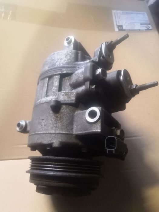 Компресор кондиціонера Ford fusion DG9H-19D629CD