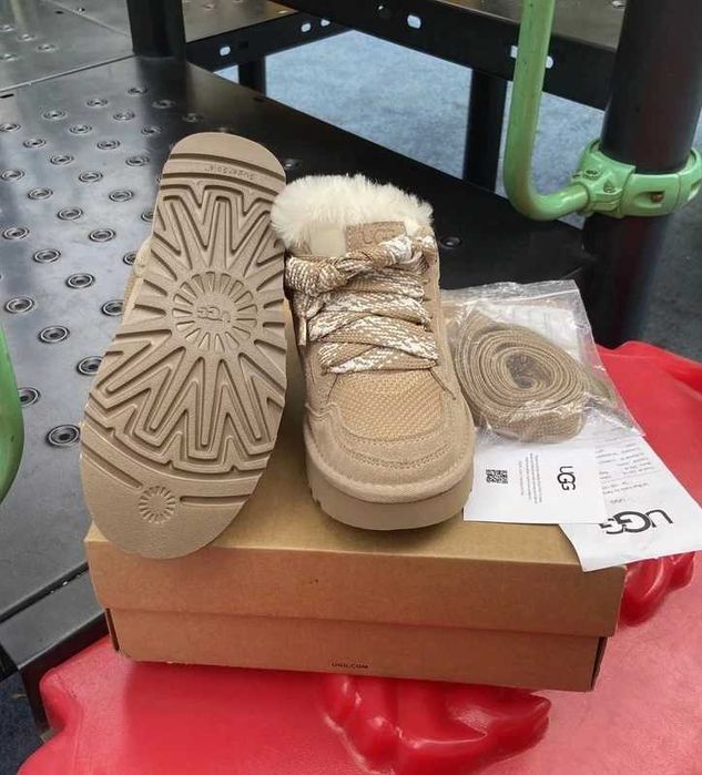 UGG Beige Lowmel  R.40