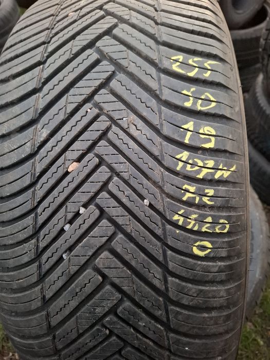 Hankook Kinergy 4S2 x 4- seasons 255.50.19..107W 7.3mm 45.20 rok