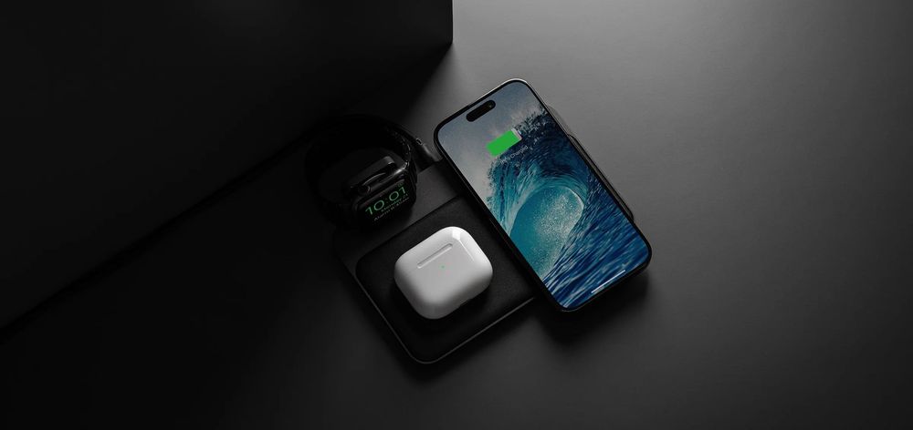 Stacja ładowania Nomad Base station for Apple Watch ładowarka Qi skóra