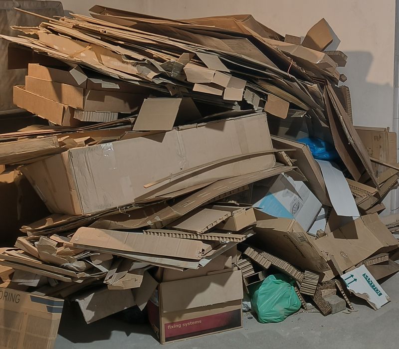 Oddam makulaturę, kartony