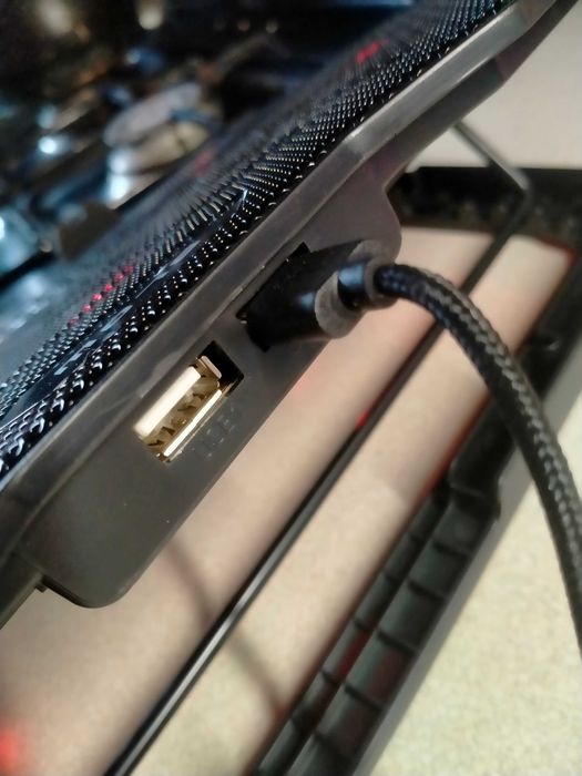 Podstawka Chłodząca pod Laptopa do 17' Gamingowa-Duża-LED-HUB-2xUSB