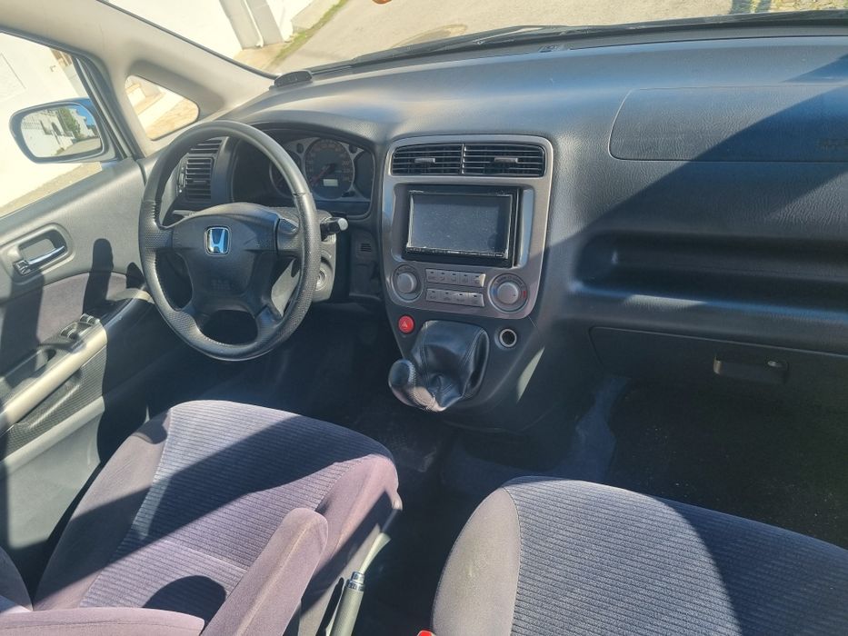 Honda Stream 2.0 7 lugares