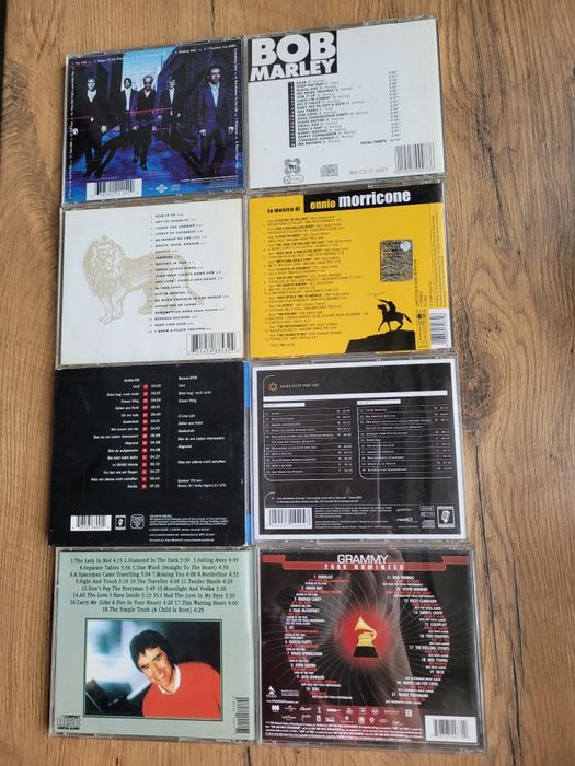 8 CD za 50 zł ! Sprzęt AV . Płyty . Kasety . DVD . Tanio ! Zerknij !