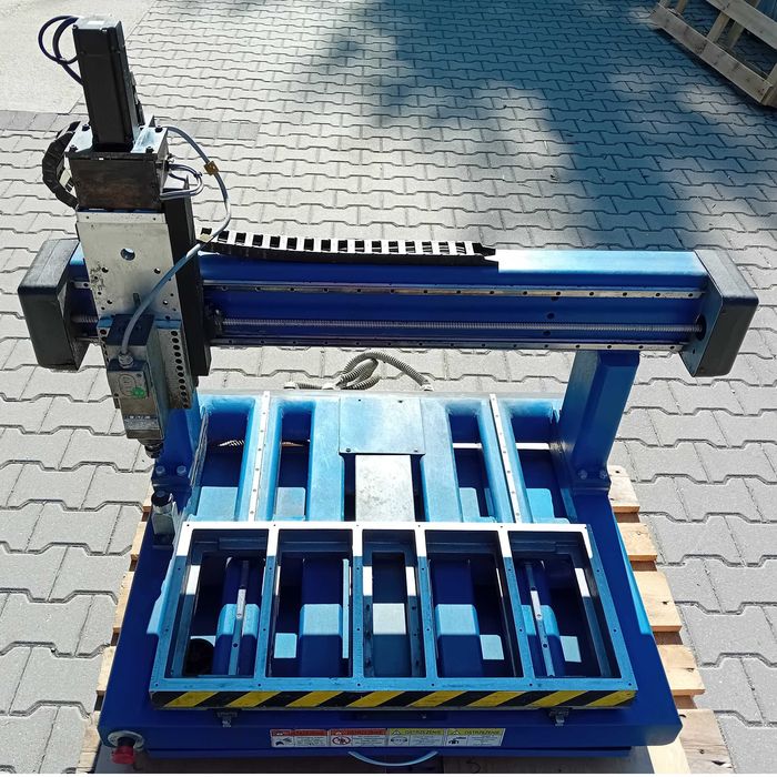 WYPRZEDAŻ MASZYN - Frezarka CNC Erdwing MFG8037 P , grawerka