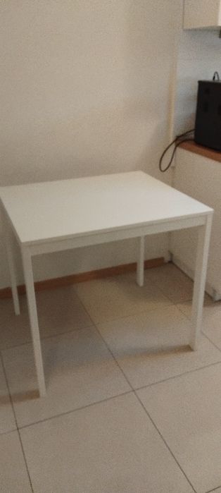 Stół Vangsta IKEA biały + 2 krzesła INGOLF