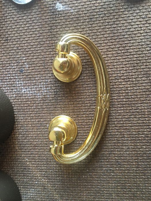 Diversos puxadores para móveis