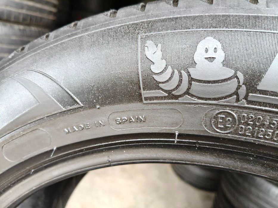 Michelin Primacy 3 215/55r17 made in Spain 2шт, 17год, 4мм, ЛЕТО. Привезены из Германии