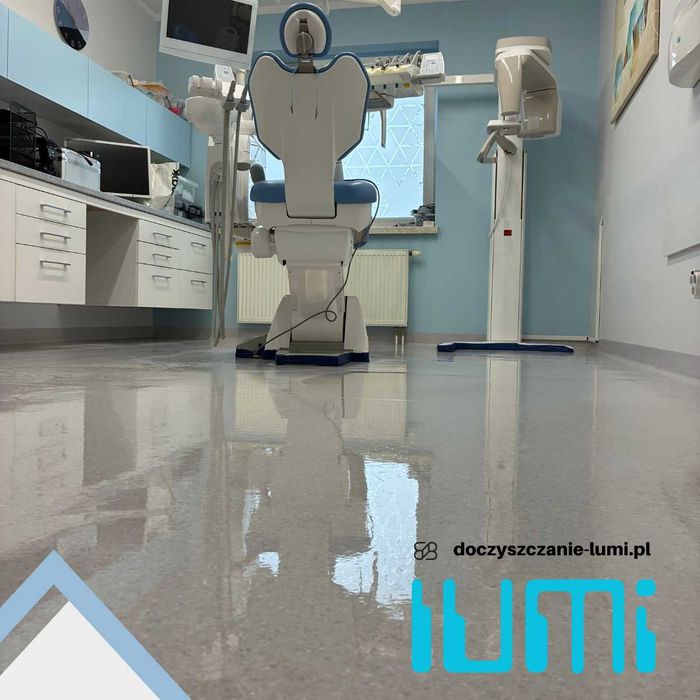 Nakładanie polimerów, doczyszczanie podłóg PCV i DREWNO