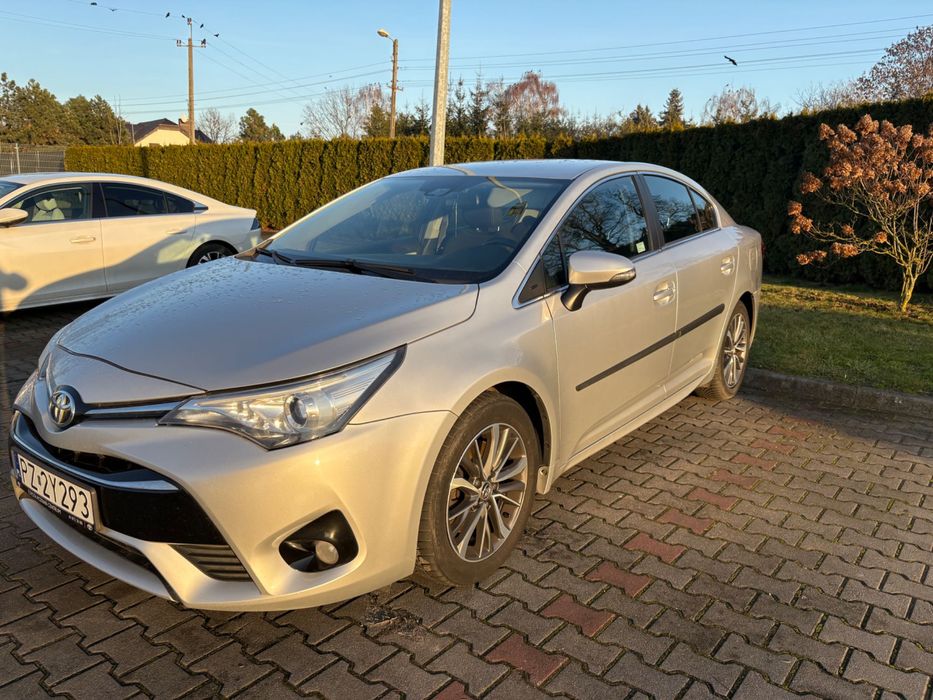 Toyota Avensis  T27 2.0