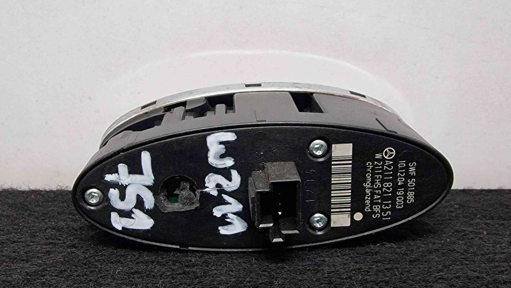 Comando / Botão / Interruptor Vidros Frente Direito A2118211351 - MERCEDES-BENZ E-CLASS