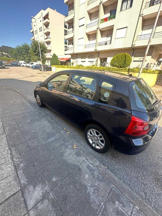 Honda Civic 1.4iS de Caixa Automática