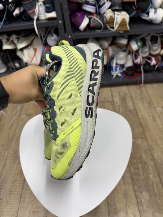 Оригінальні трекінгові кросівки Scarpa