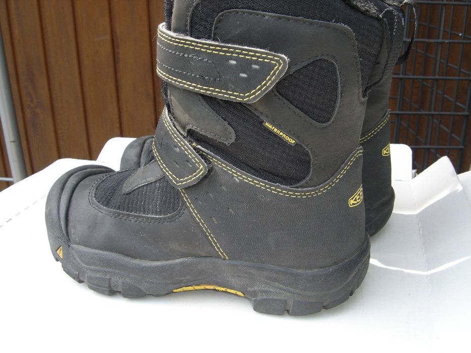 Oryginalne buty zimowe lub jesień KEEN dla dziecka rozm 33 EU wkł 20cm