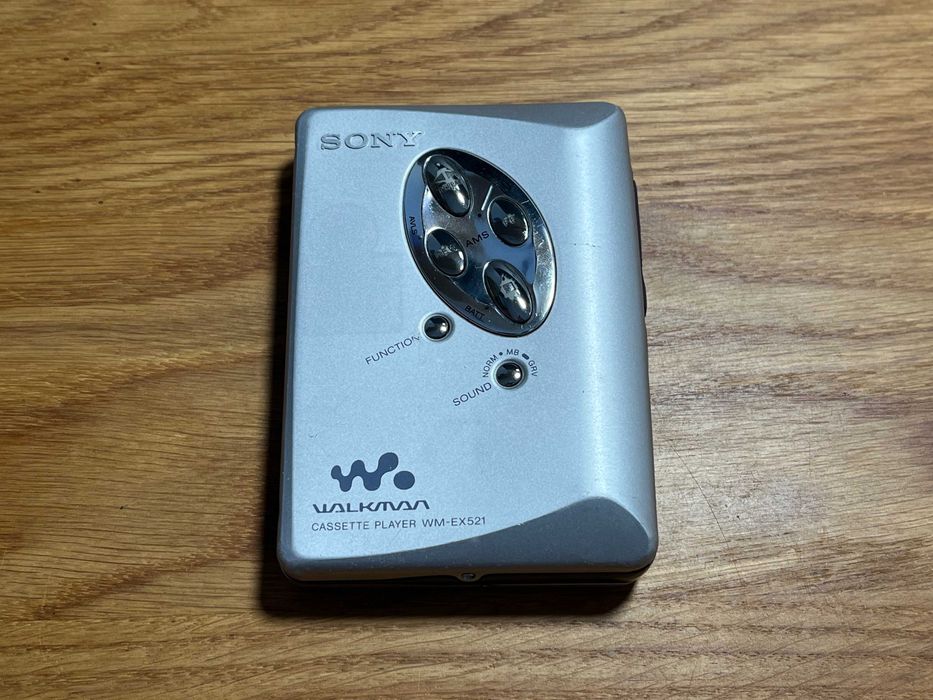 Sony Walkman WM-EX521 srebrny