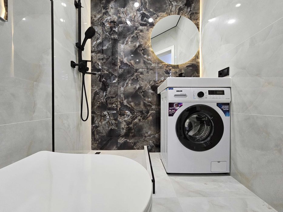 Оренда двоповерхового Townhouse 35m2 з новим ремонтом