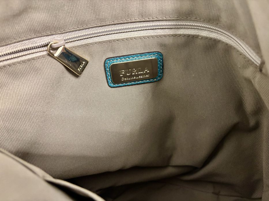 Skórzana torebka Furla