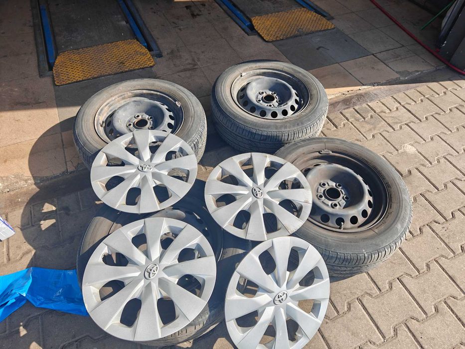 Felgi Stalowe komplet Toyota 15 cali 5x114,3