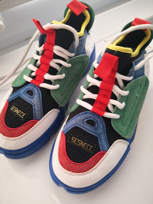 Кросівки яскраві 36 23см ідеал стан