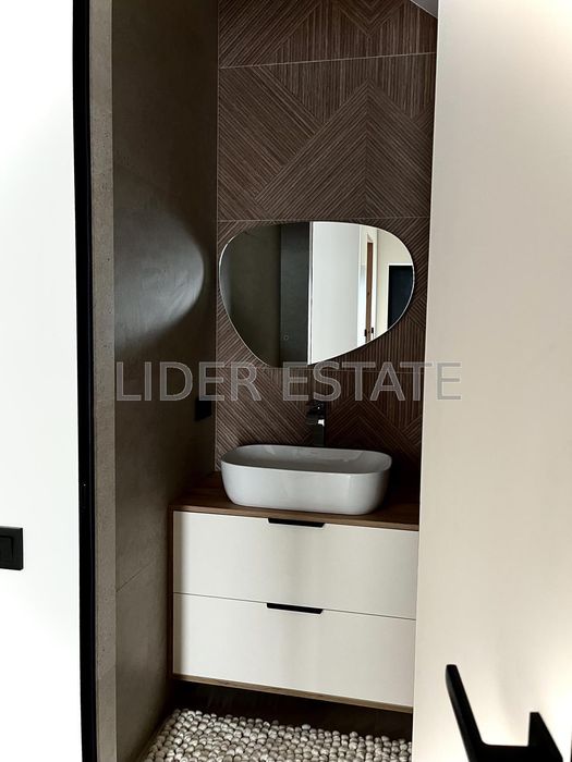 Довгострокова Оренда таунхауса в Таунхаус Village