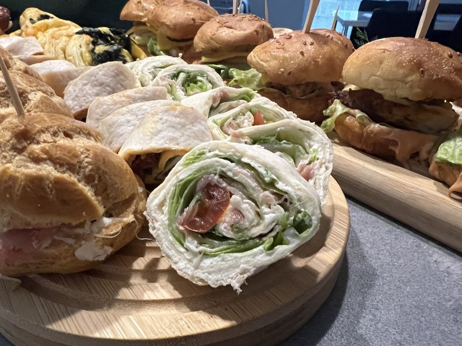 Przekąski domowe catering, impreza , dania, sałatki , zimna płyta
