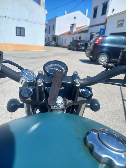 Umm naked scrambler 125cc