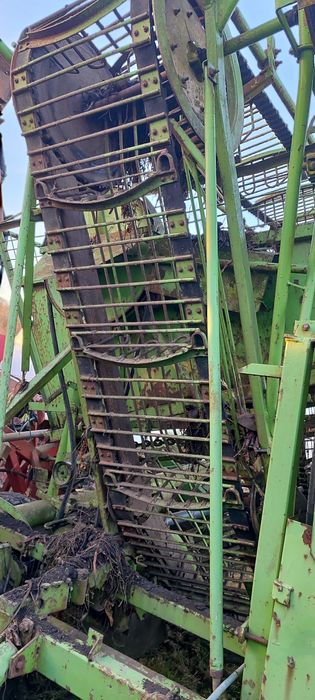 Комбайн для збору столового буряка