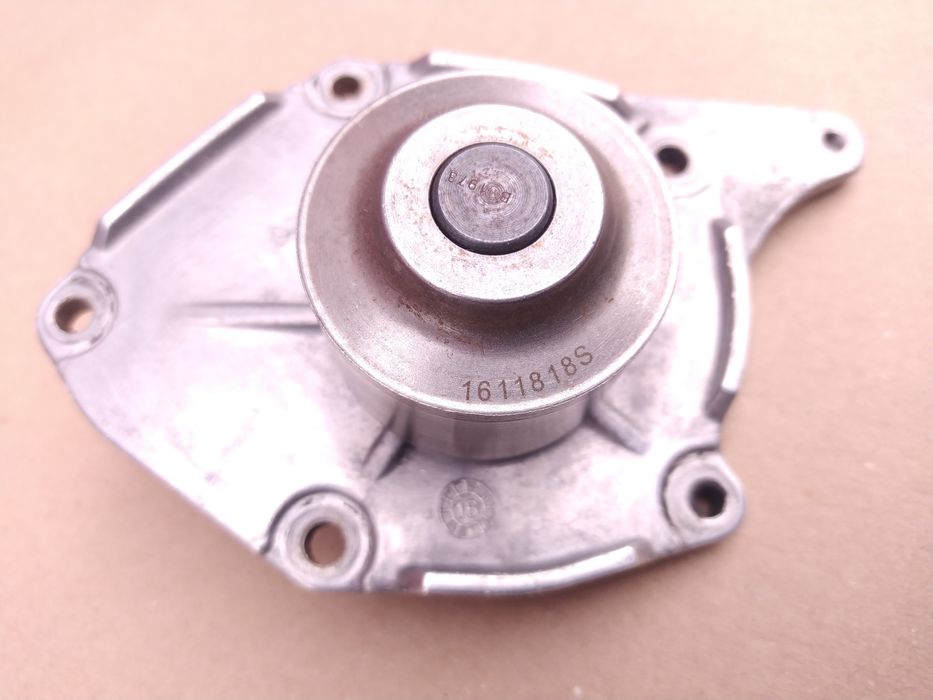 Водяная помпа Valeo(б/у) Рено 1,5 dci.