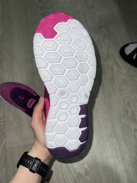 Жіночі кросівки Nike
