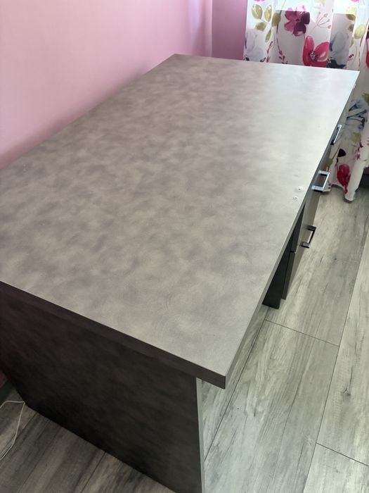 biurka z plyty laminowanej