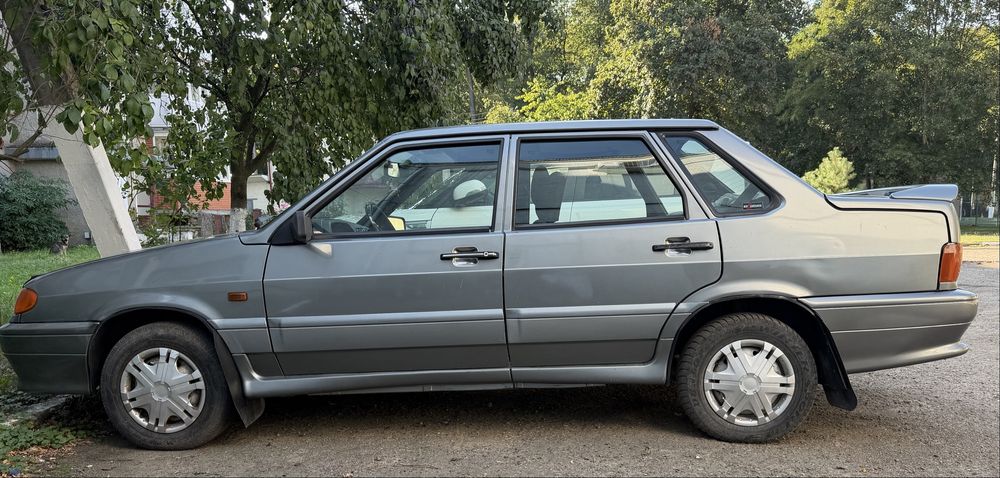 Автомобіль лада samara 2115