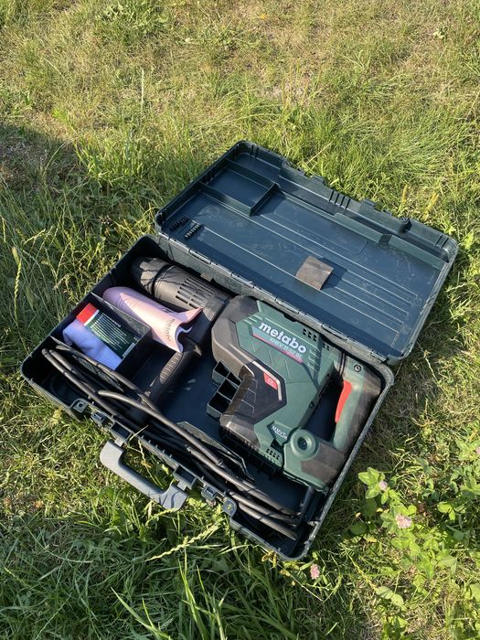 перфоратор Metabo KHEV 11-52 BL
