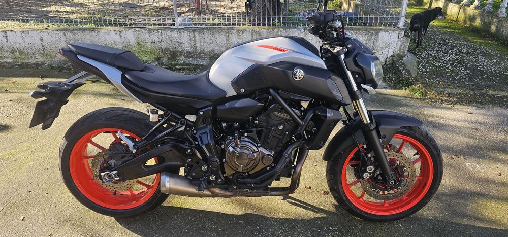 YAMAHA MT07 2019