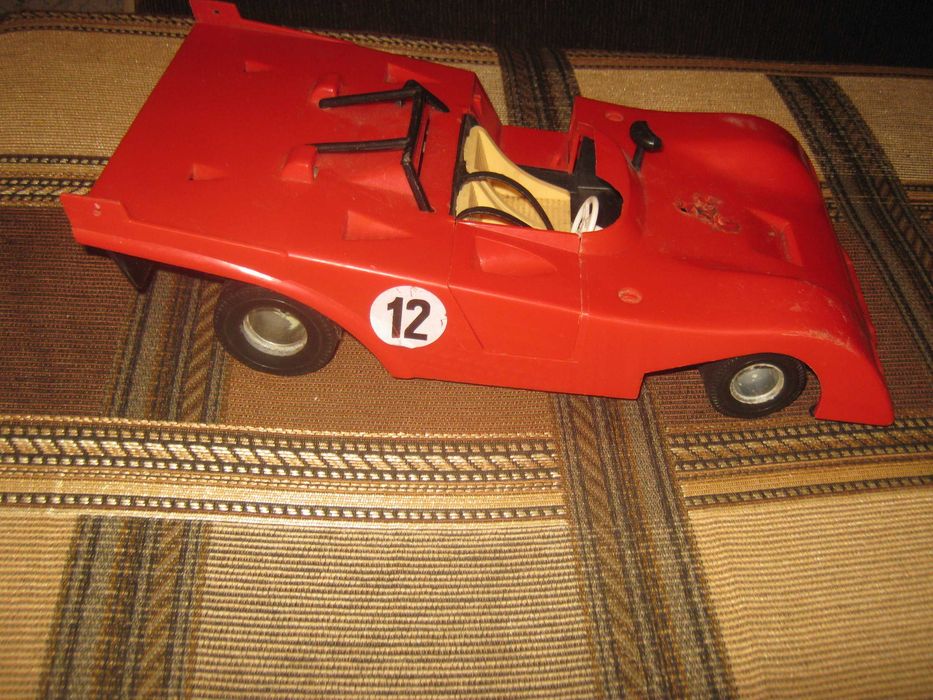 Ferrari,1:12,пластик.Под ремонт