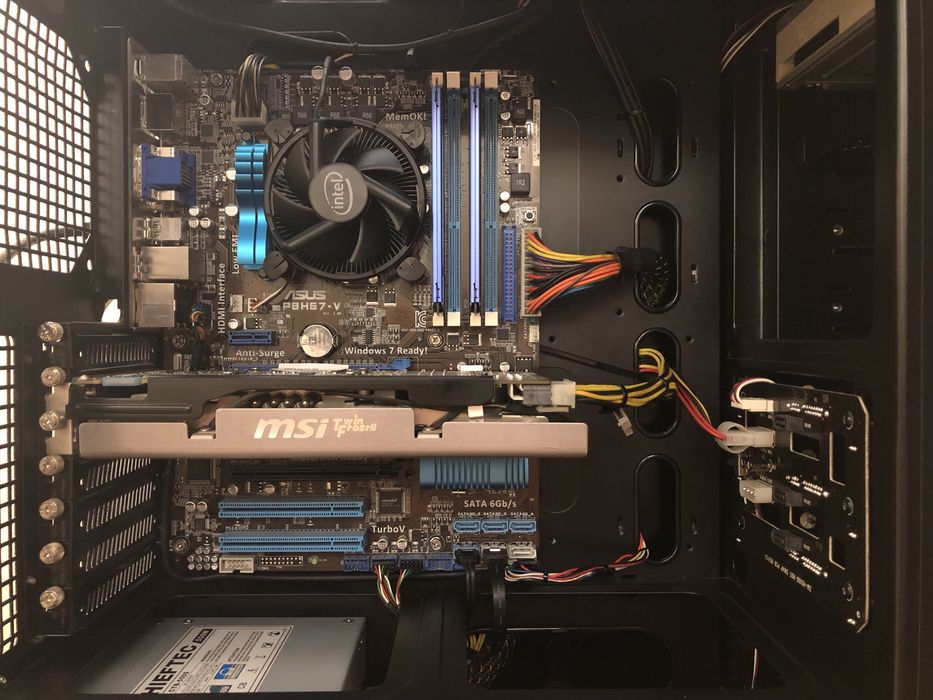 Ситемный блок. Системник. Компьютер. Пк в сборе. Zalman gs 1200