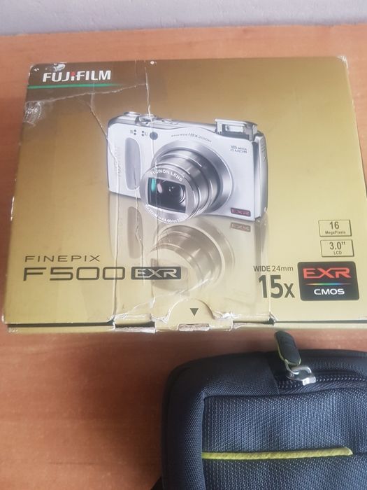 Aparat fotograficzny.