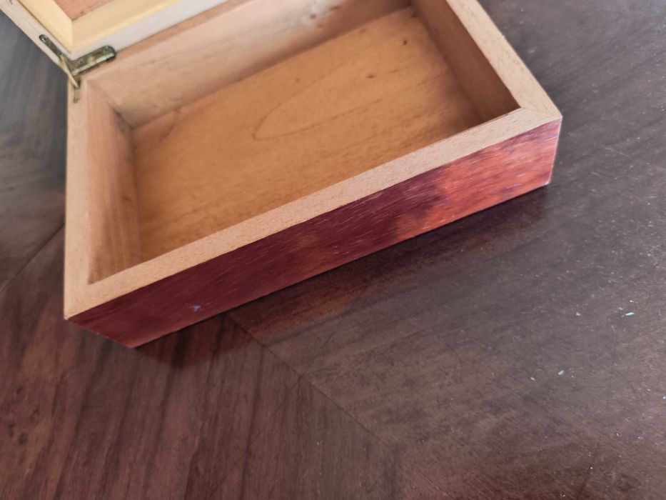 Caixa de Charutos Humidificadora