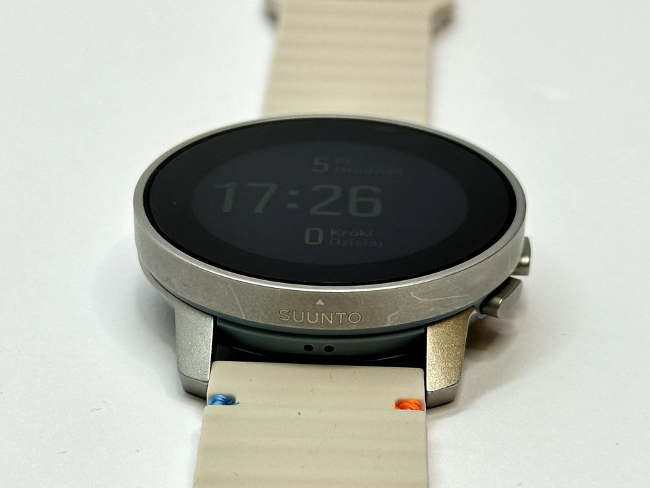 smartwatch sunto 9 peak 43mm