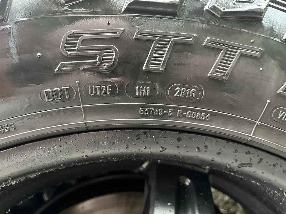 Opony 305/55R20 Cooper Discoverer STT Pro