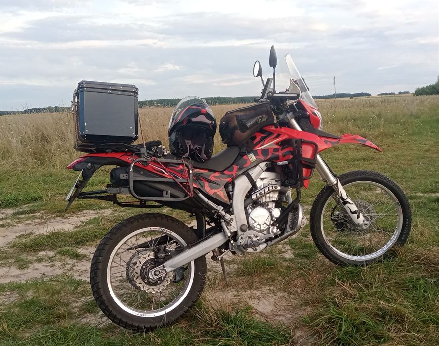Мотоцикл Loncin  300