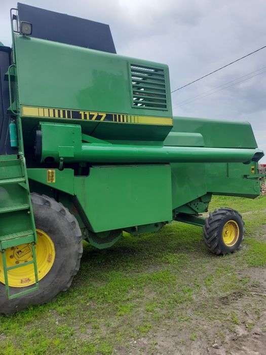 John Deere 1177 комбайн