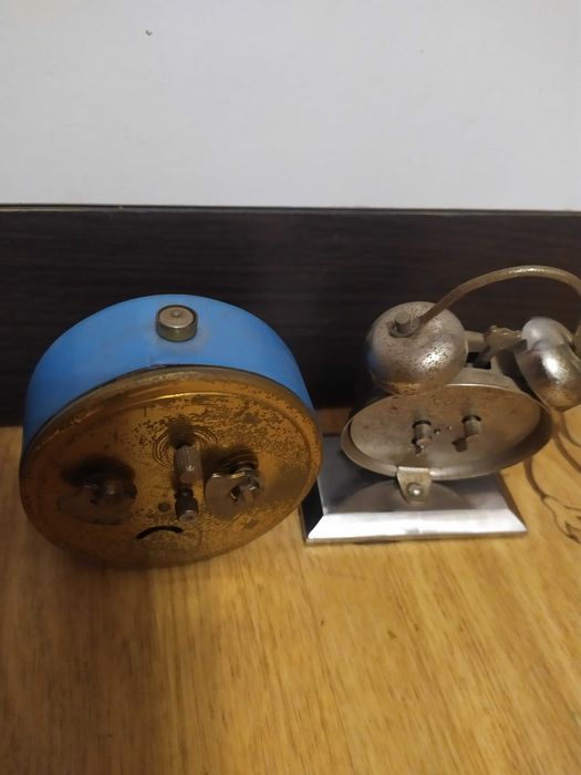 Будильники разные