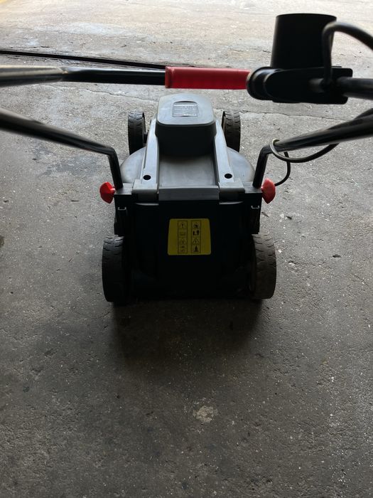 Cortador de relva electrico